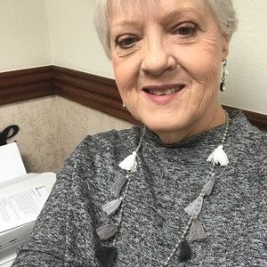 Meet your Posher, Janet